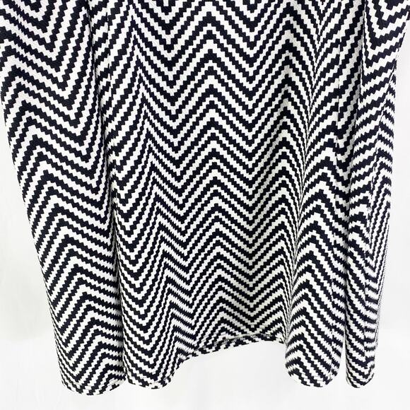 METRO WEAR Black White Vintage Chevron Striped Pencil Skirt - Picture 8 of 9